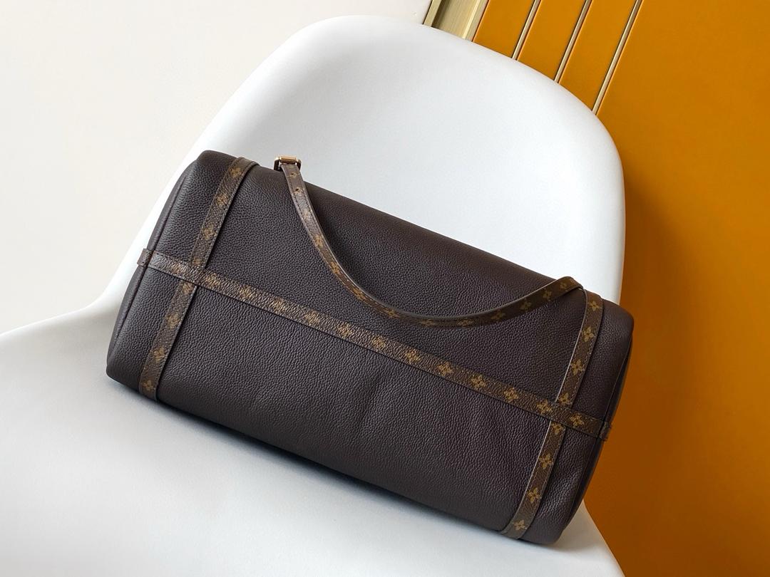Louis Vuitton Express MM