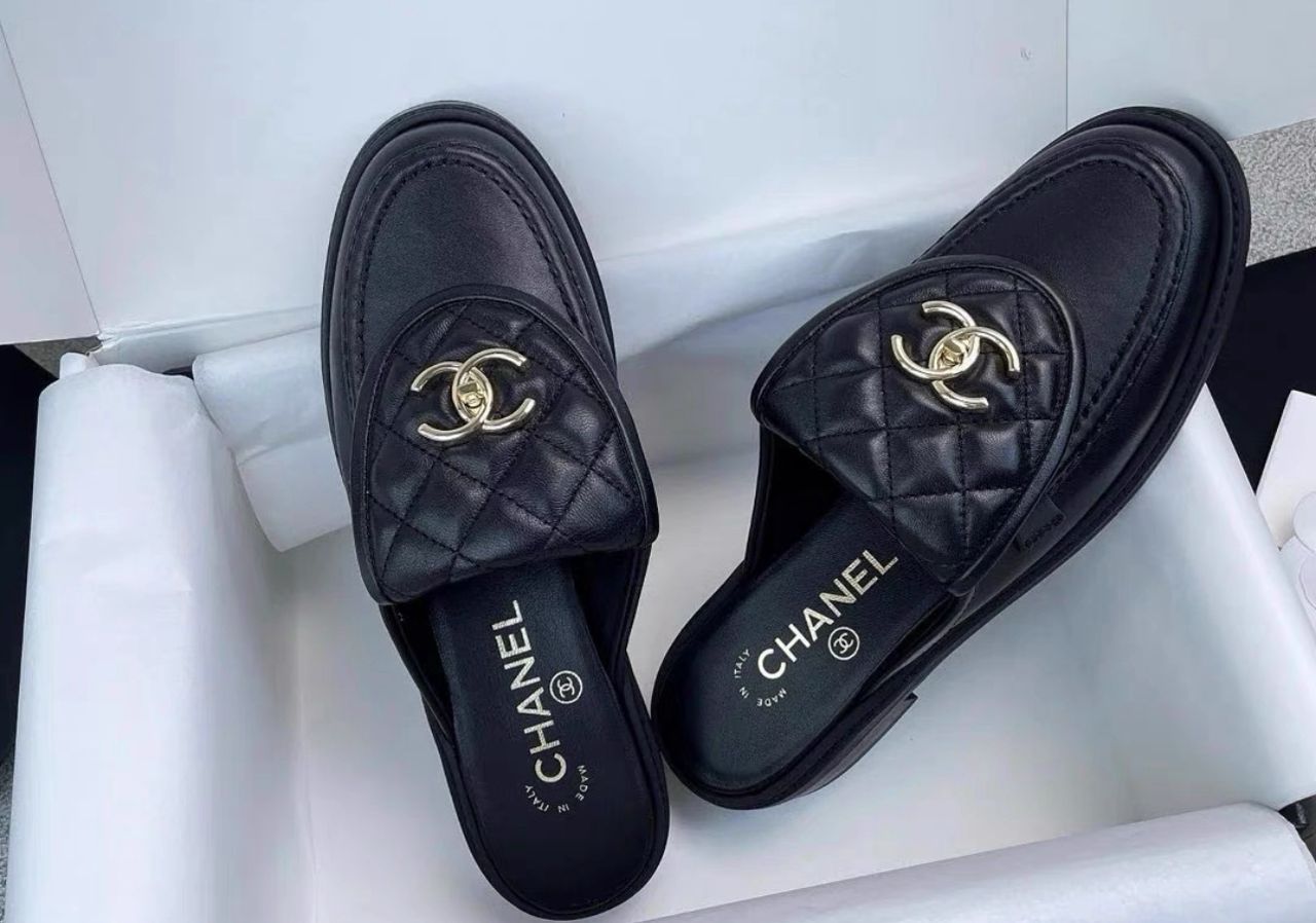 Chanel Slides