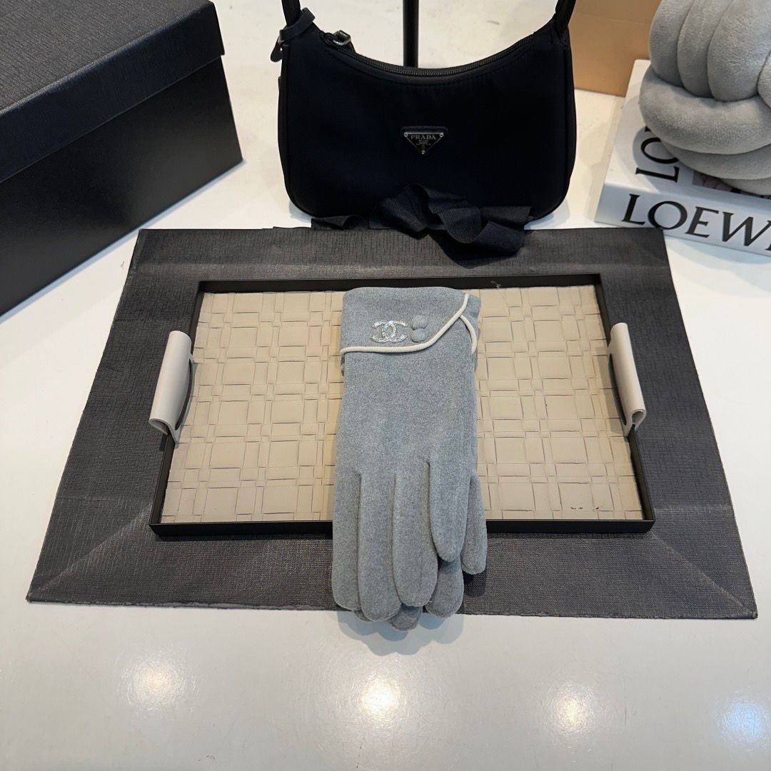 Chanel Gloves