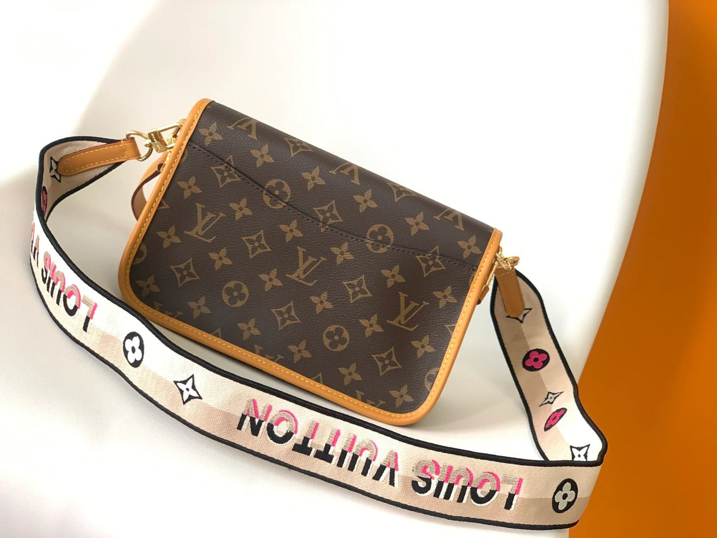 Louis Vuitton Diane Monogram
