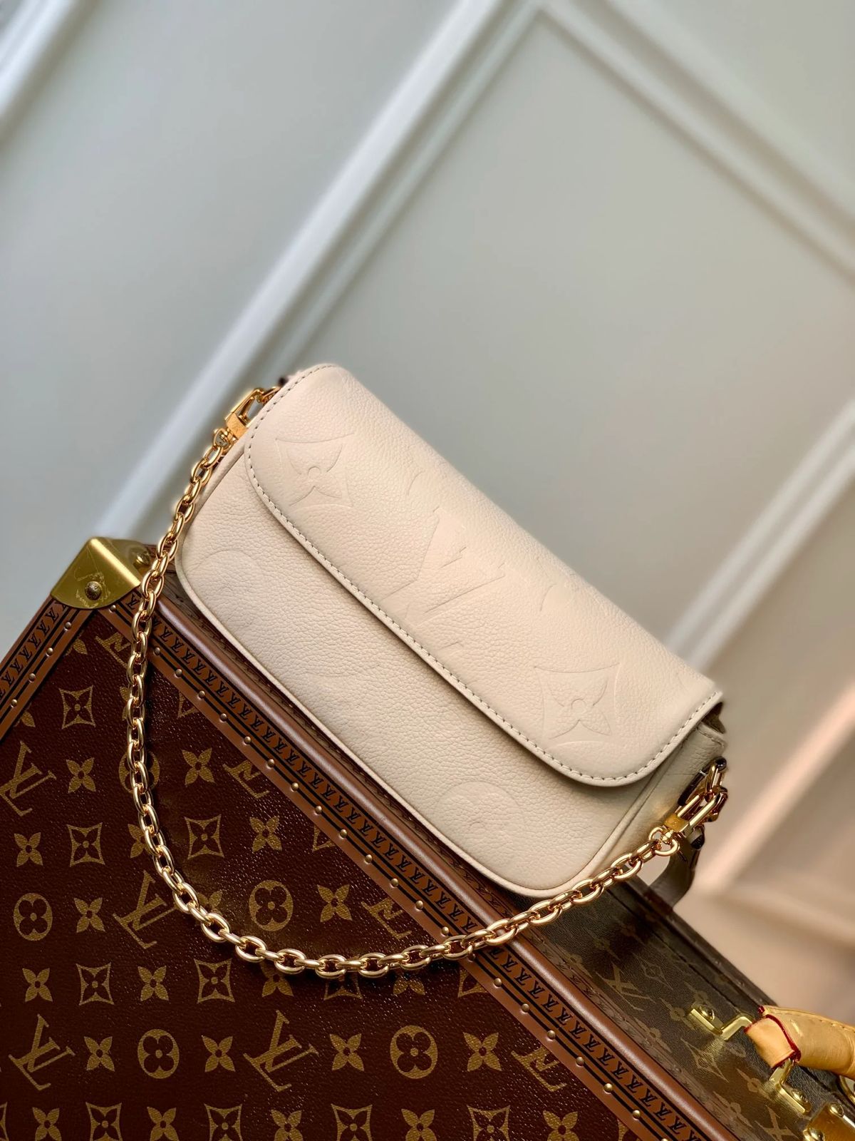 Louis Vuitton Wallet on Chain Ivy