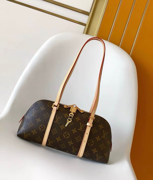 Louis Vuitton Squire East West