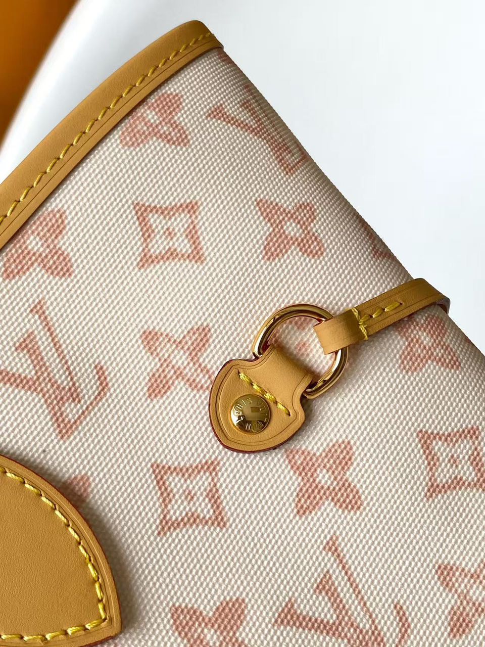 Louis Vuitton Neverfull MM