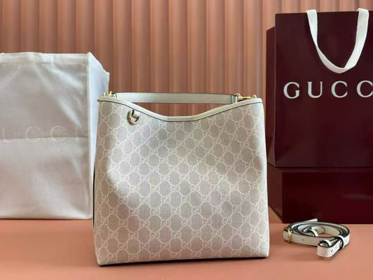 Gucci GG Emblem medium bucket bag