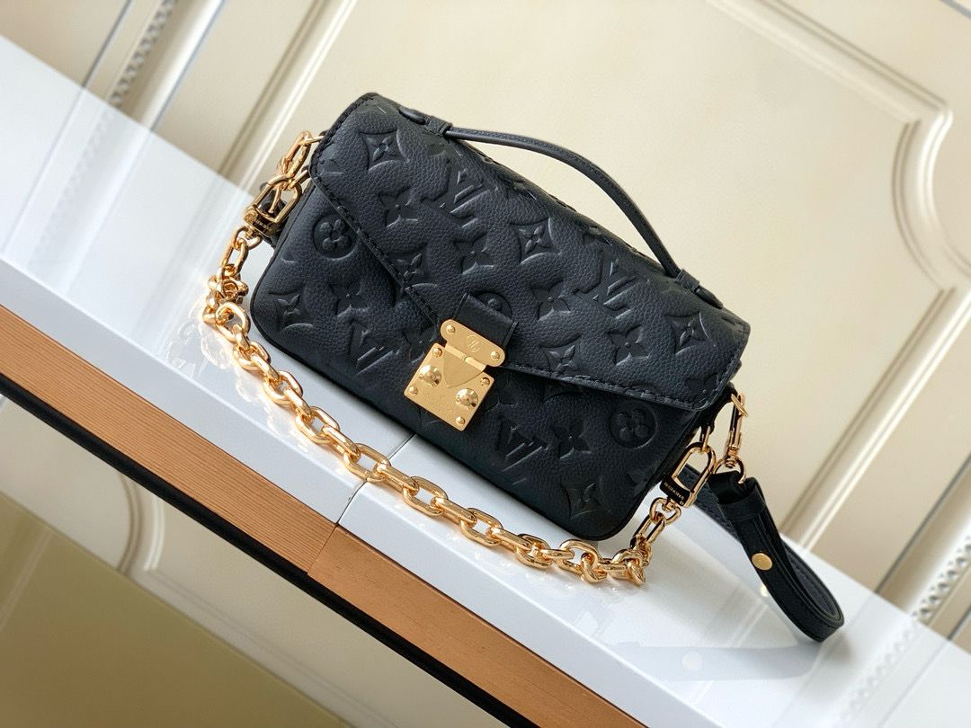 Louis Vuitton Pochette Metis East West