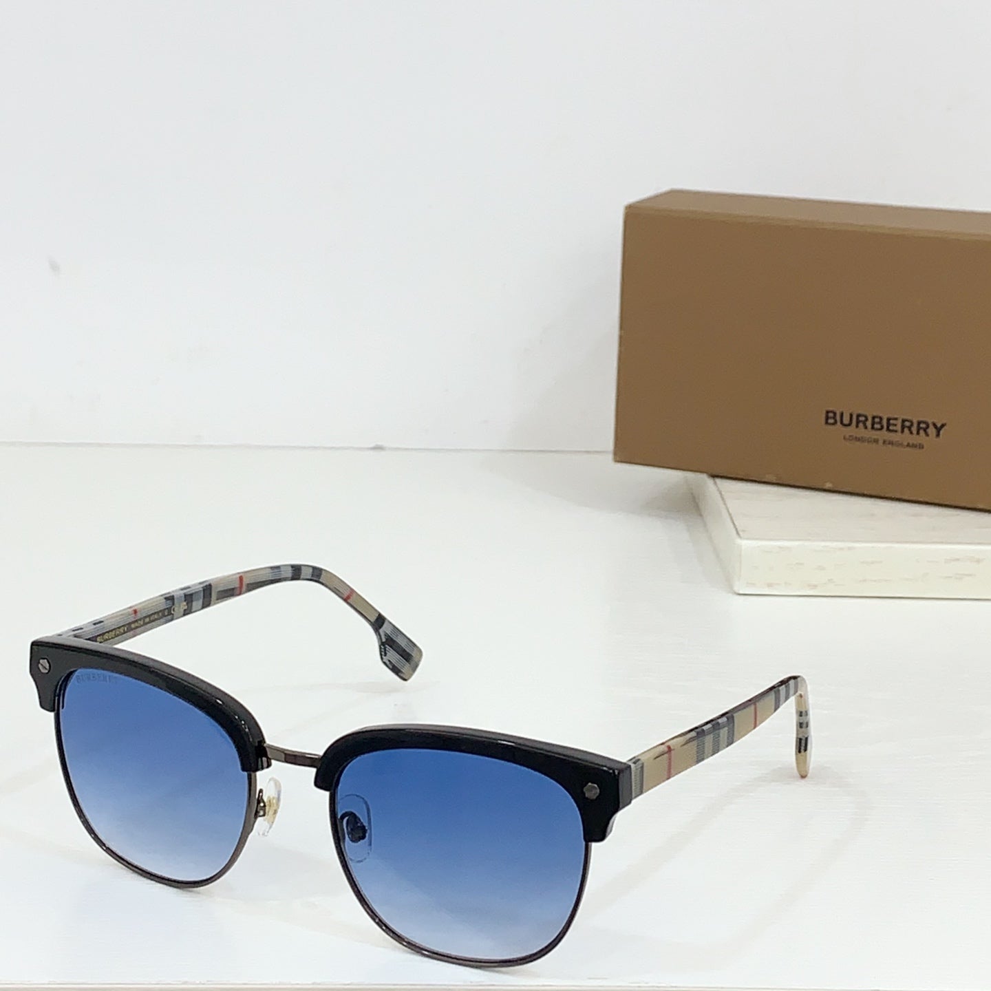 Burberry Sunglasses