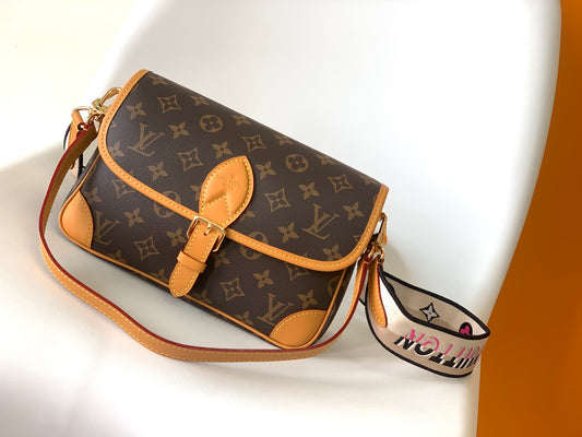 Louis Vuitton Diane Monogram