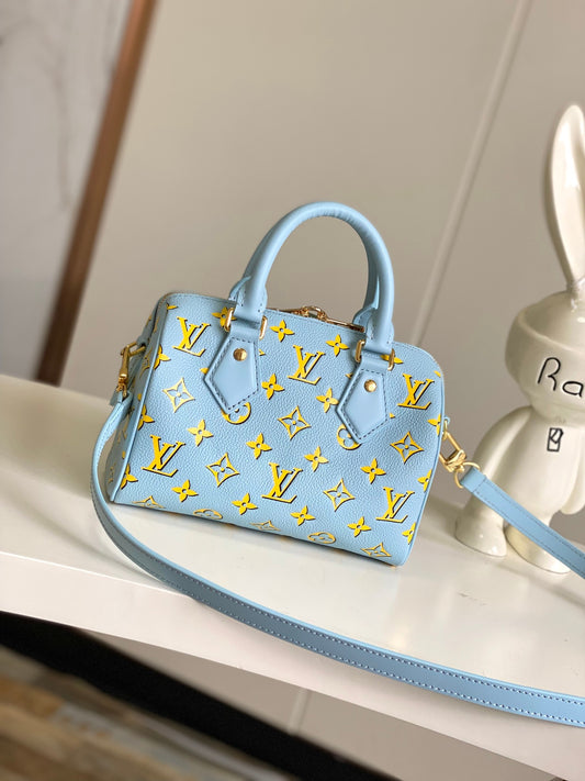 Louis Vuitton Speedy Bandoulière 20 baby blue