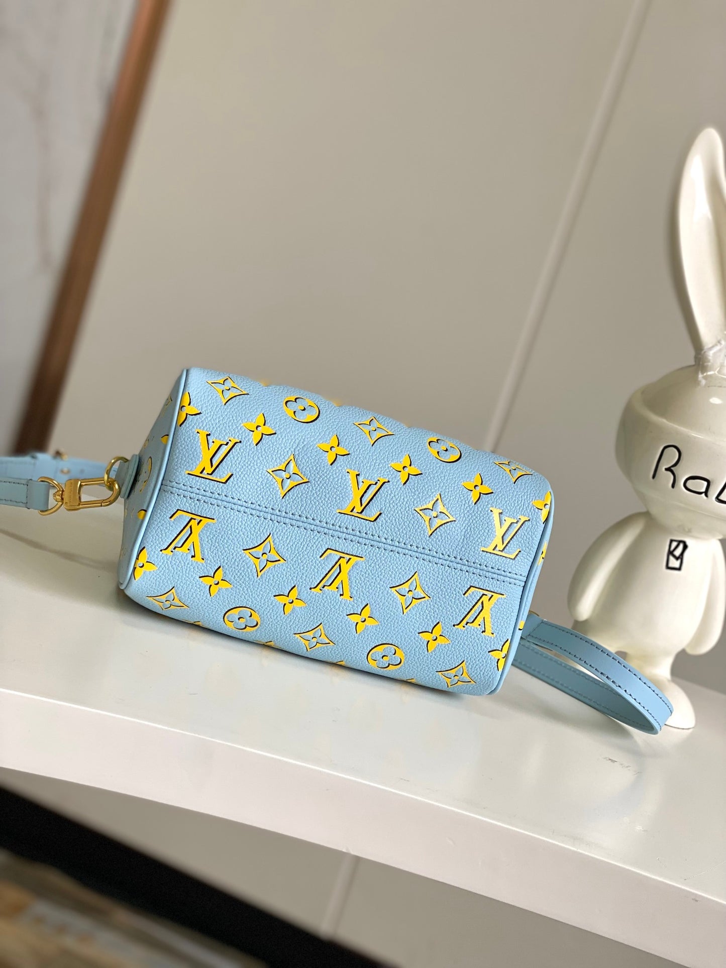 Louis Vuitton Speedy Bandoulière 20 baby blue