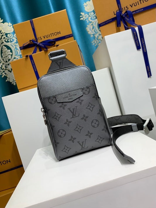 Louis Vuitton OUTDOOR SLINGBAG