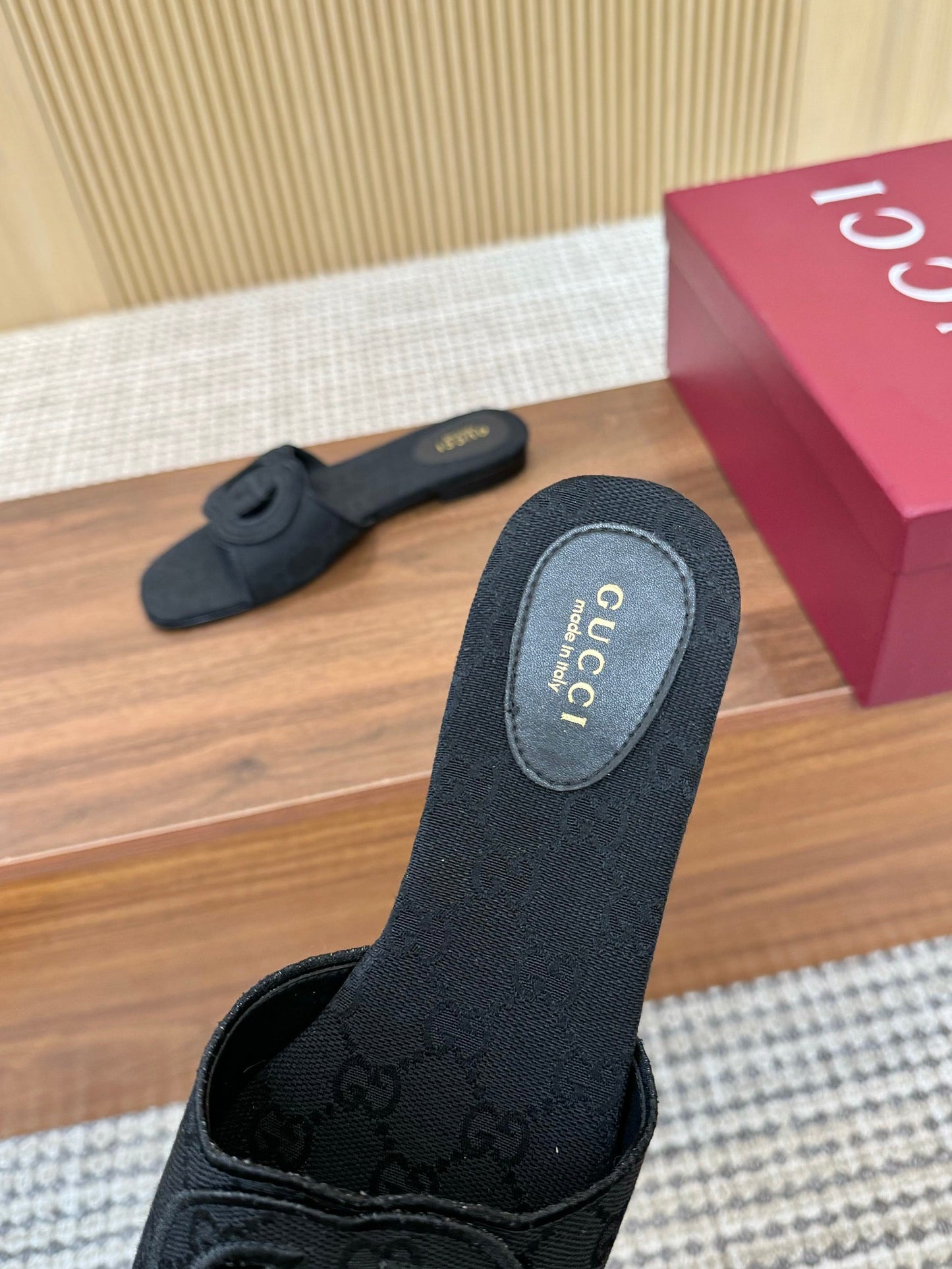 Gucci Sandals Canvas