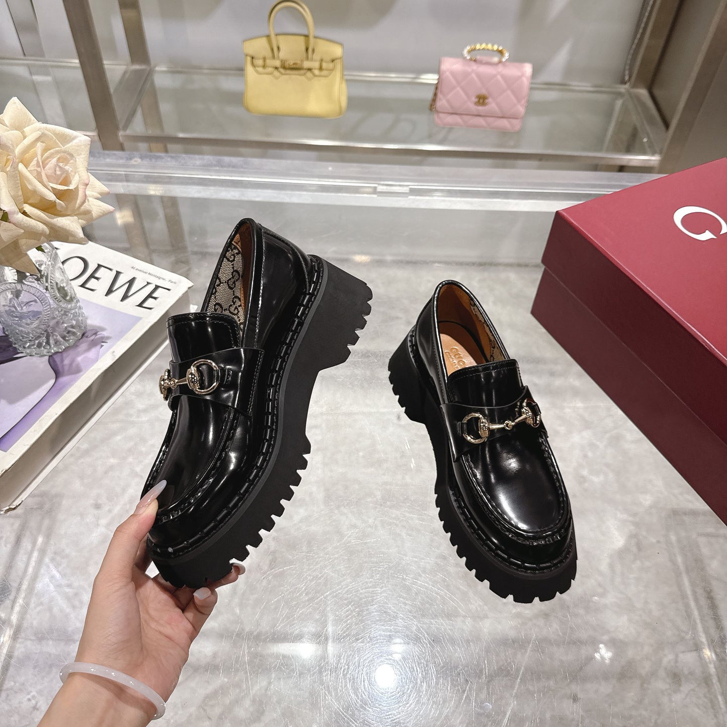 Gucci Leather Women's loafer with Horsebit