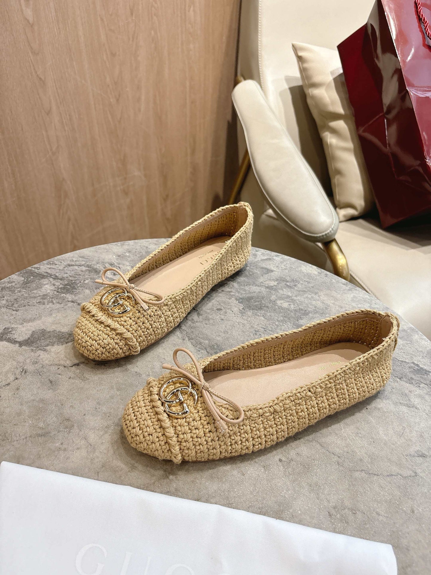 Gucci Raffia Ballerina Flats