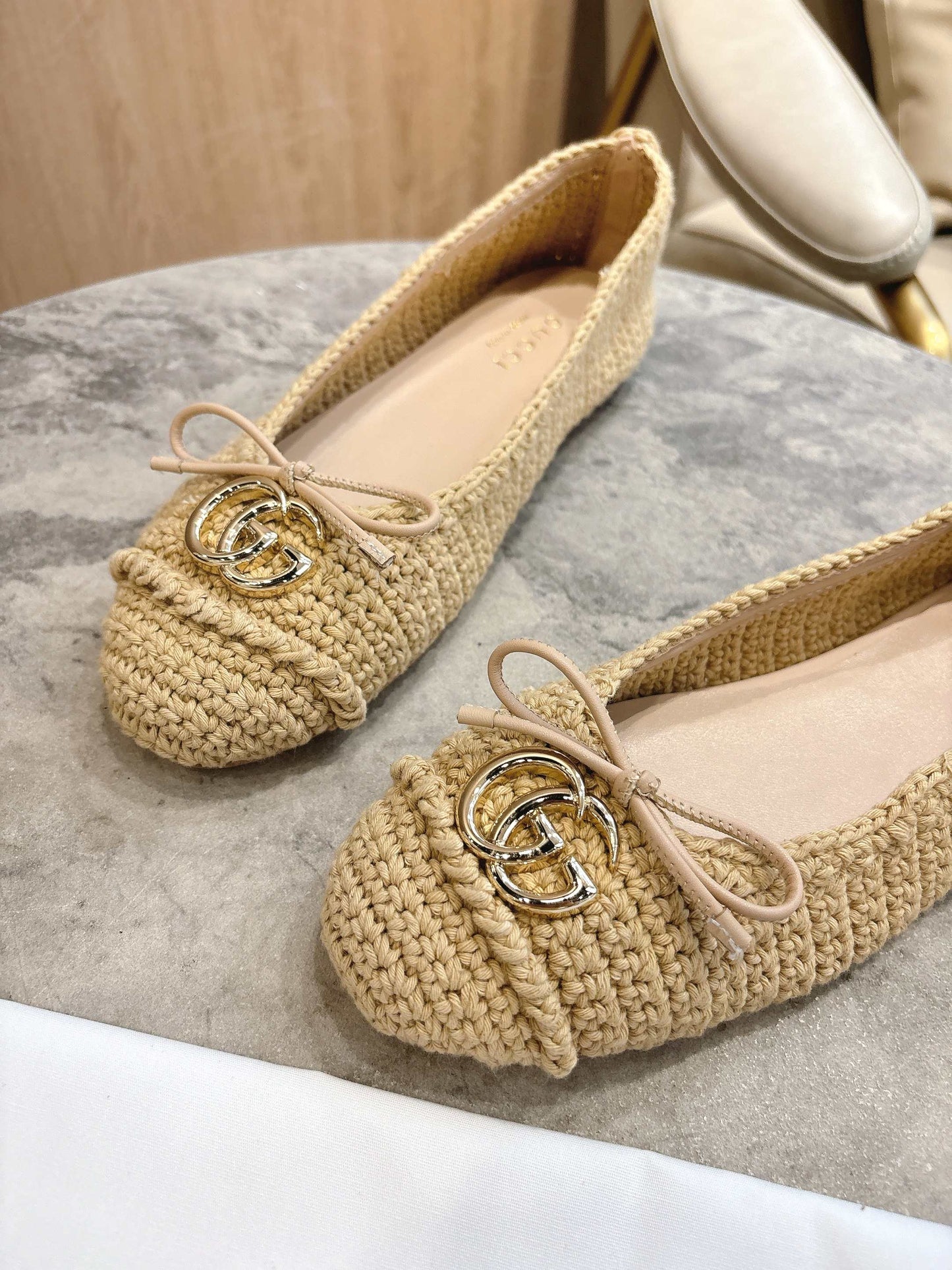 Gucci Raffia Ballerina Flats