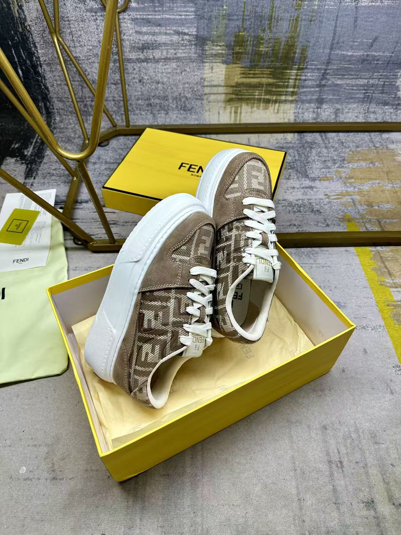 Fendi Sneakers
