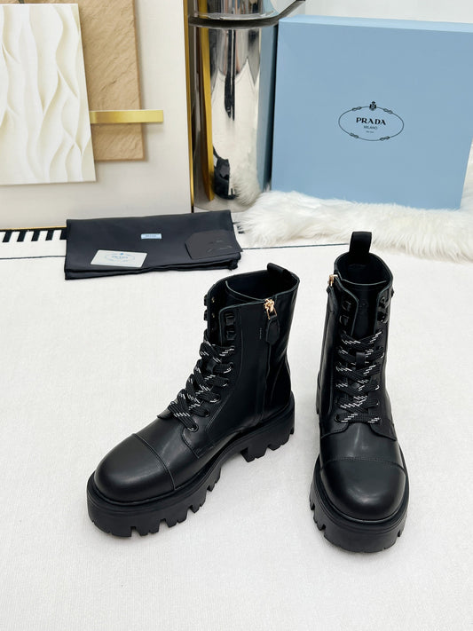 Fendi leather Boots