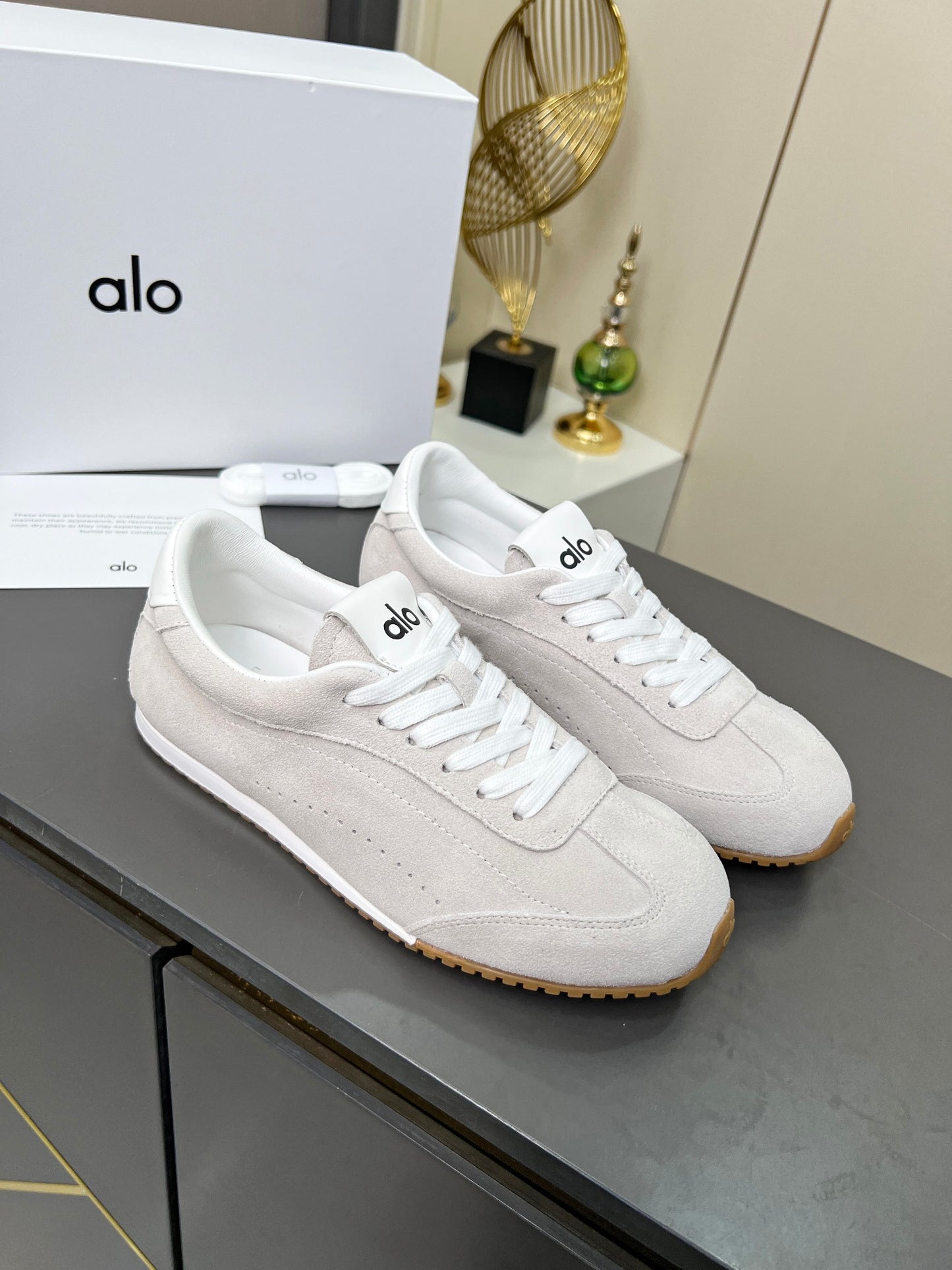 Alo Sunset Sneakers