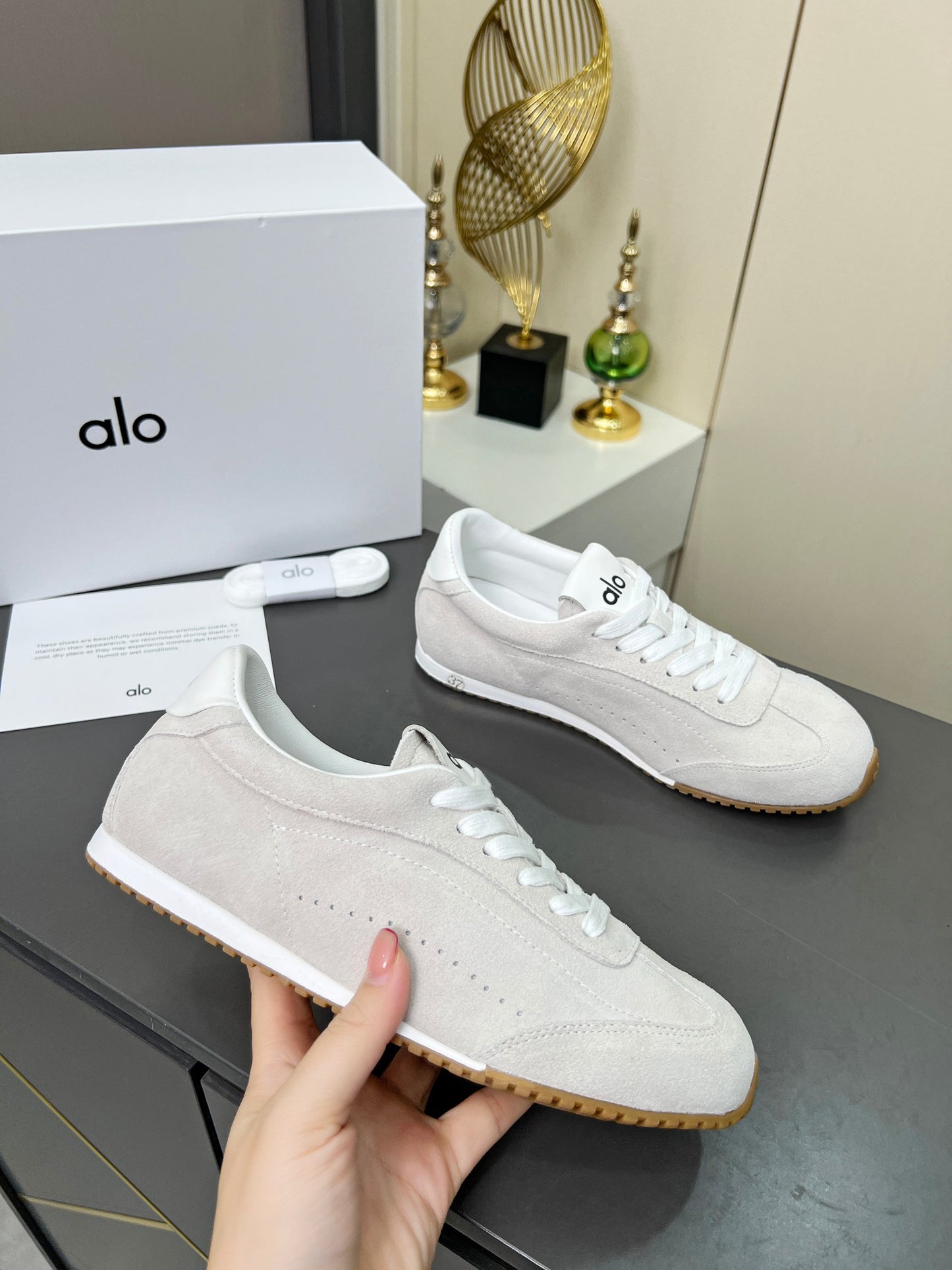 Alo Sunset Sneakers