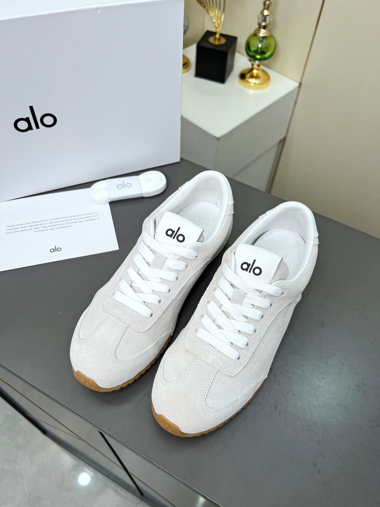 Alo Sunset Sneakers