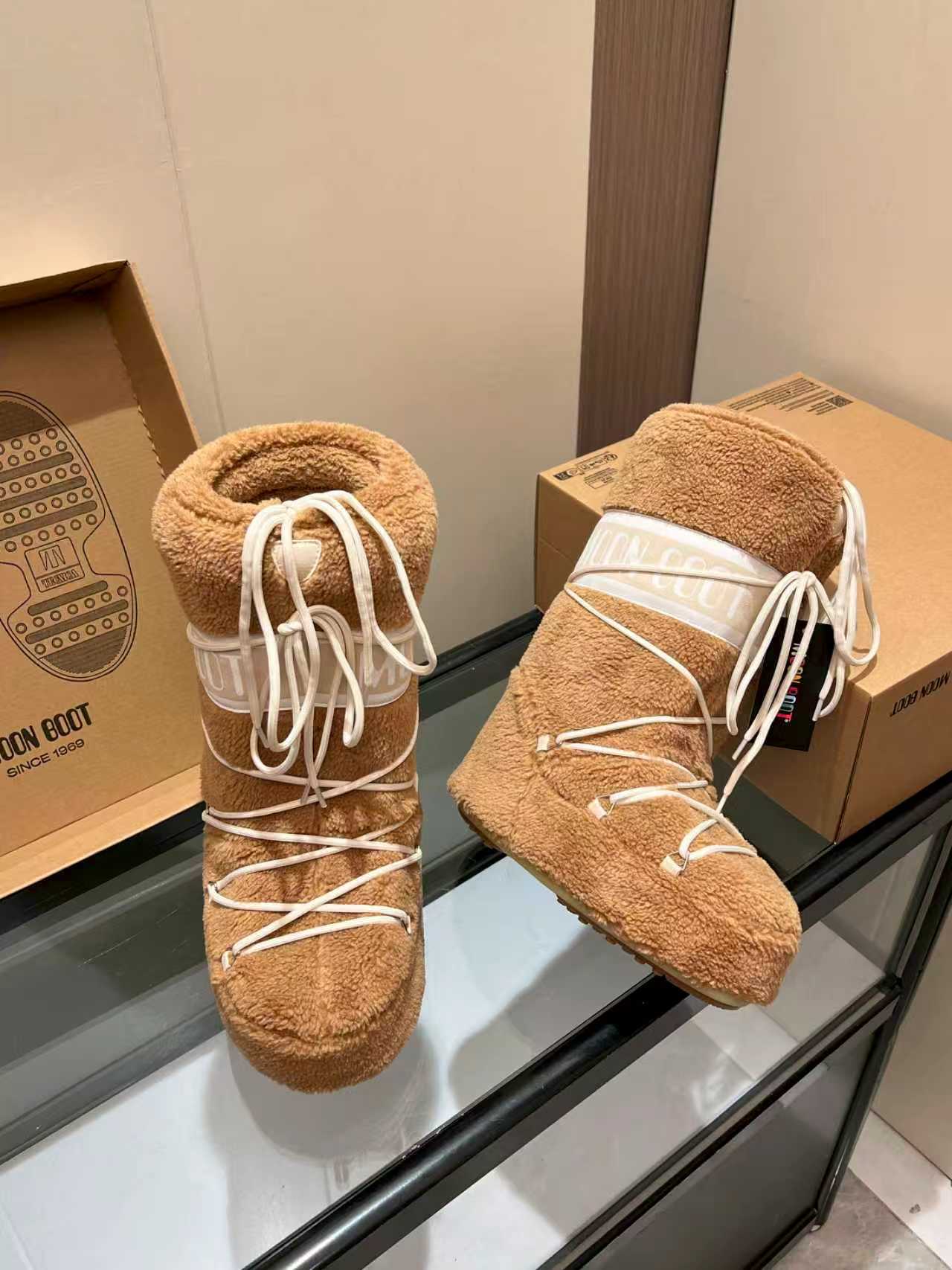 Moon Boot Teddy High Boots