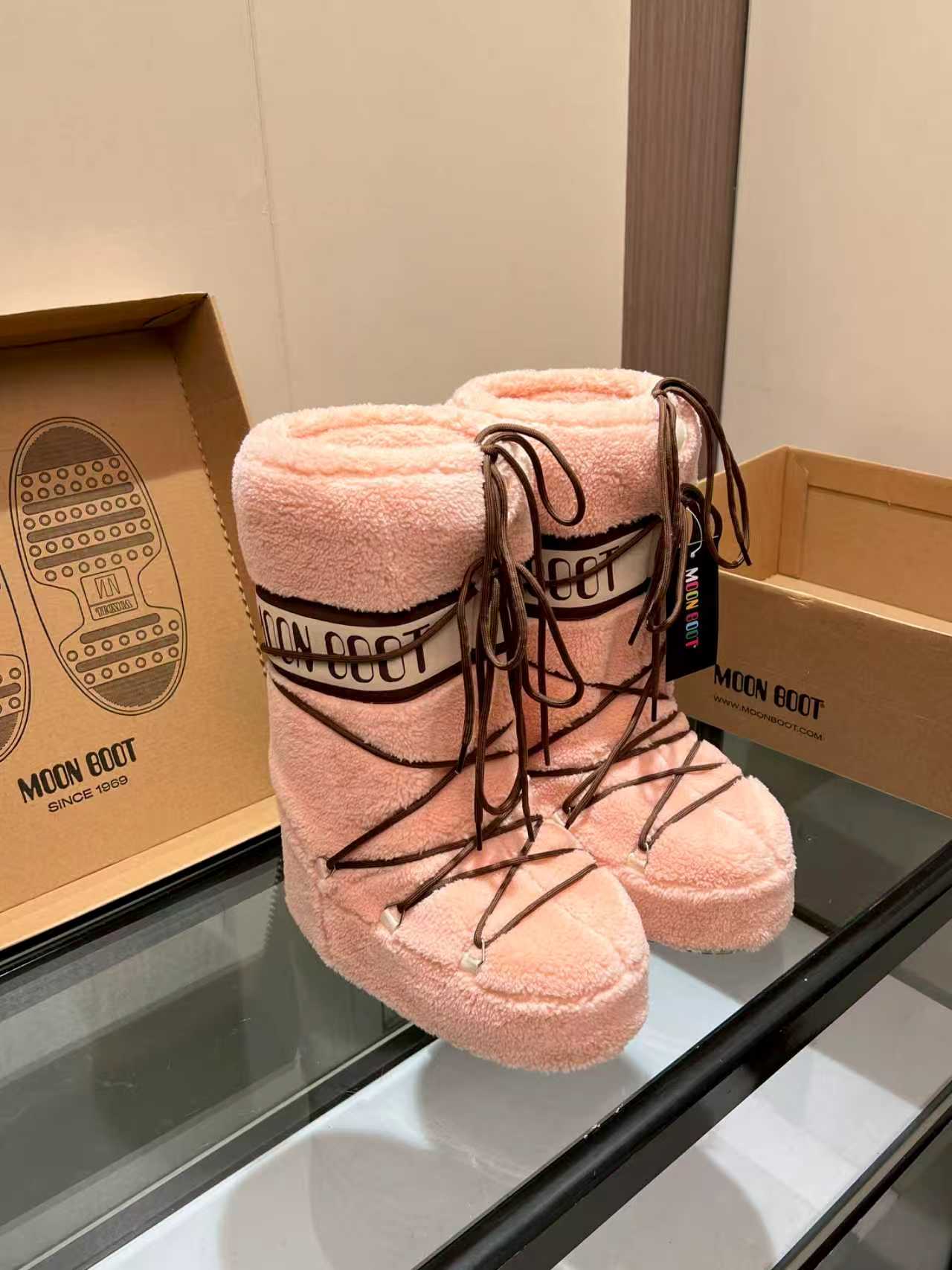 Moon Boot Teddy High Boots