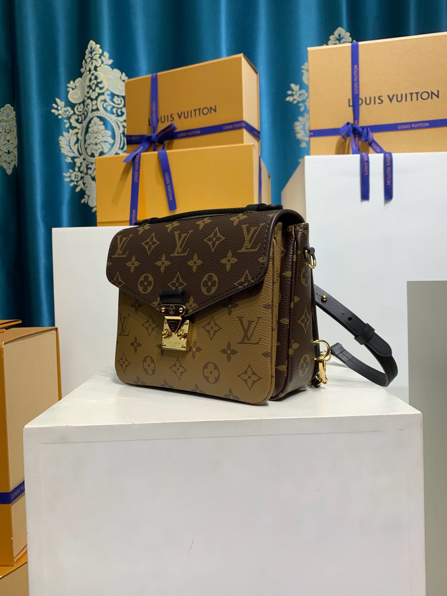 Louis Vuitton Pochette Métis Backpack