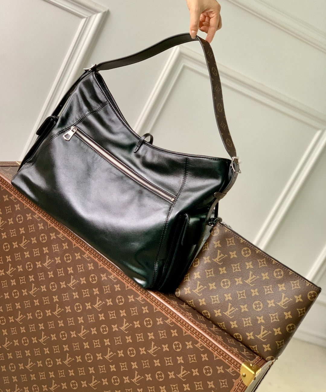 Louis Vuitton Carry All Travel Bag