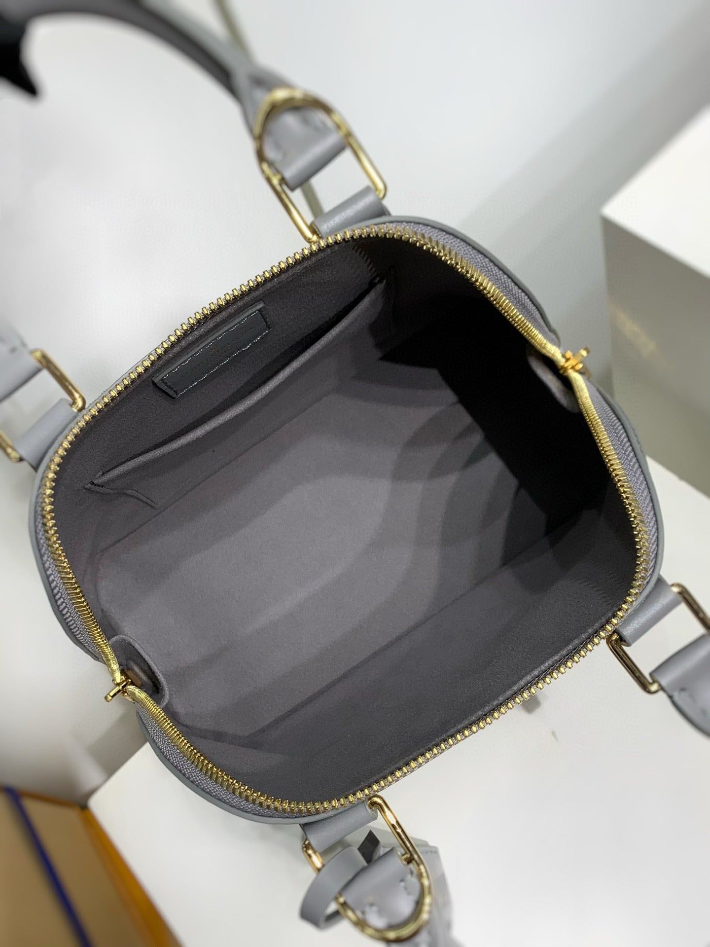 Louis Vuitton ALMA BB