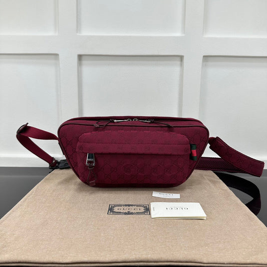 Gucci Small GG crossbody bag