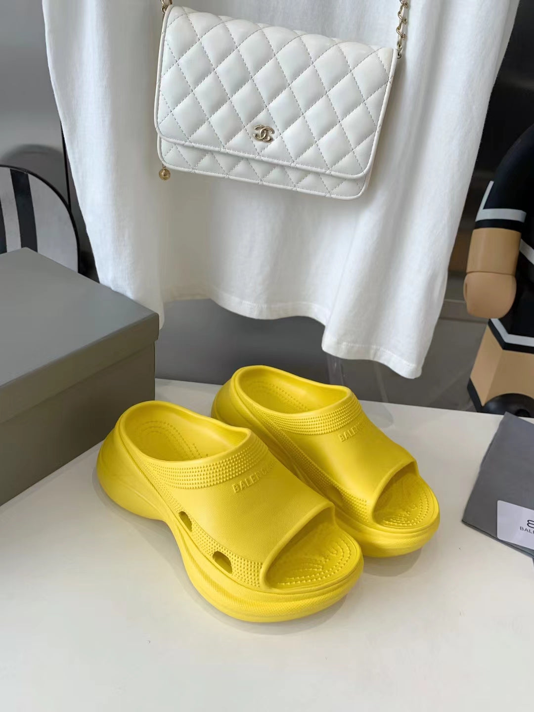 Balenciaga Slides