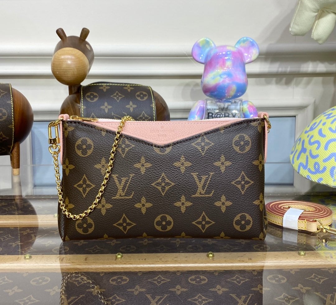 Louis Vuitton PALLAS CLUTH