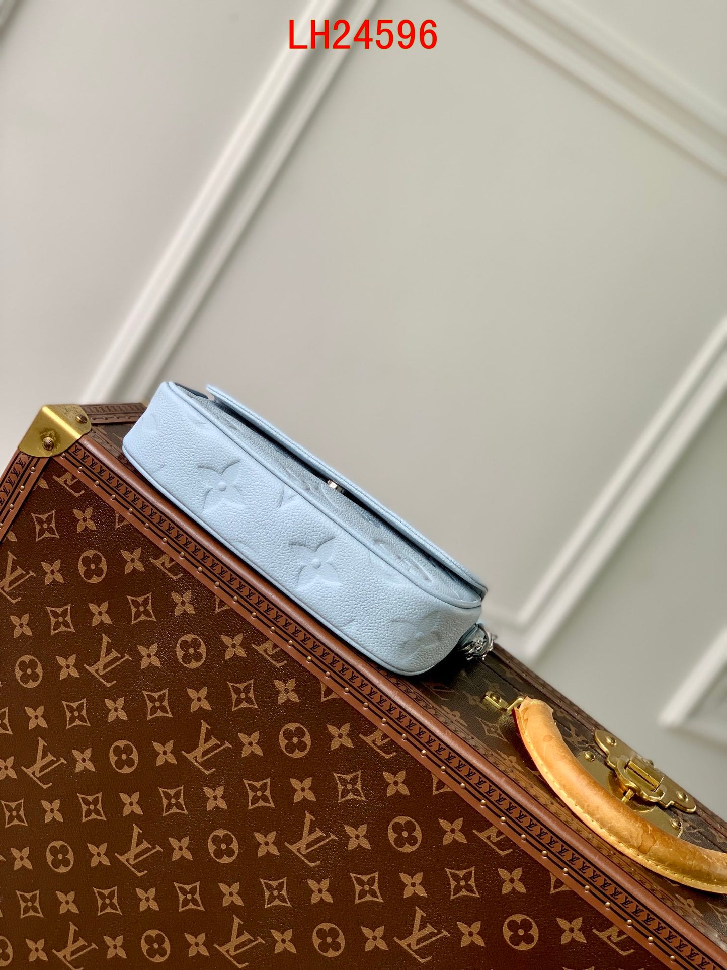 Louis Vuitton Wallet On Chain Ivy