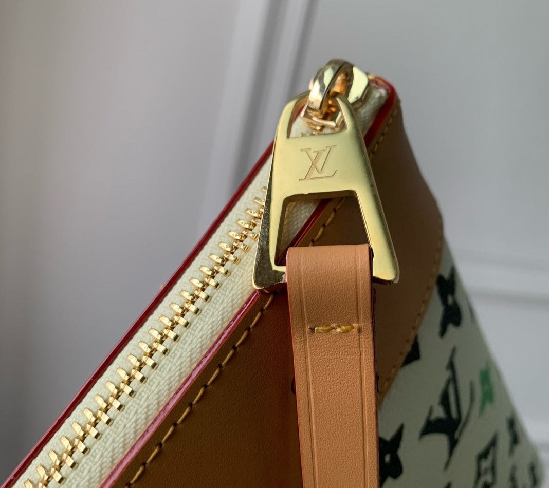 Louis Vuitton Pochette Voyage Souple