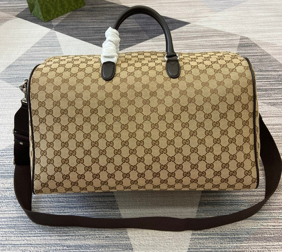 Gucci Medium Duffle bag