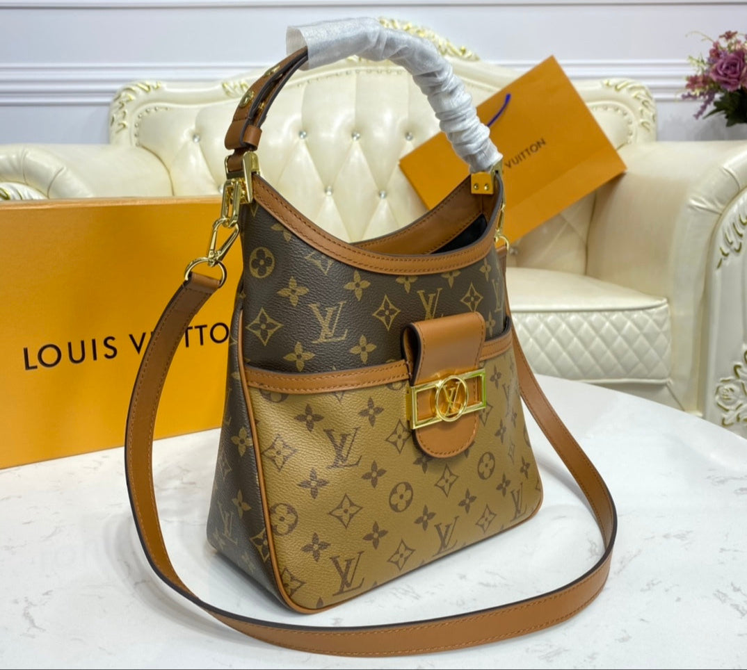 Louis Vuitton Small Hobo Dauphine