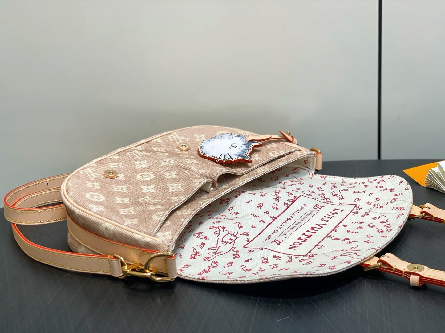 Louis Vuitton Escape