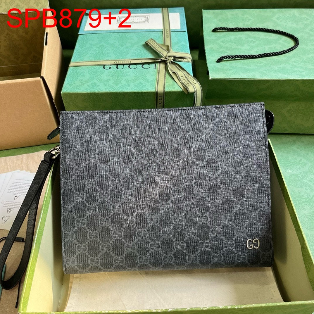 Gucci POUCH WITH GG DETAIL