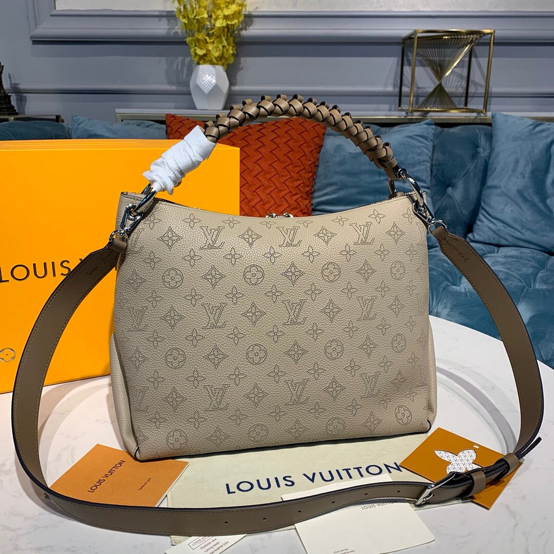 Louis Vuitton Beaubourg Hobo MM