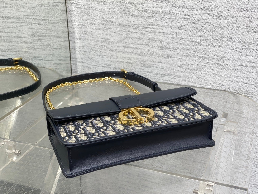 Dior Montaigne 30 Top handle
