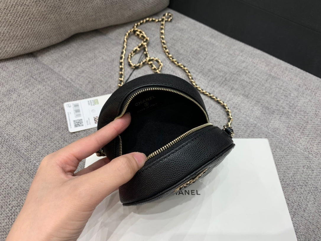 Chanel Round leather bag
