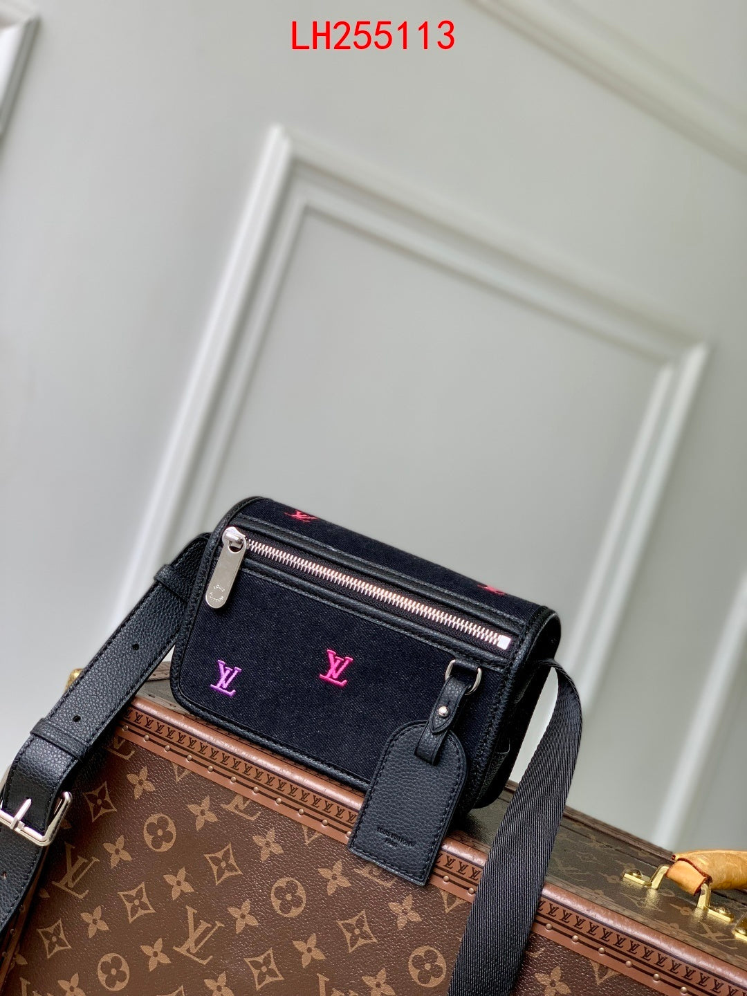 Louis Vuitton Bosphore Wearable Wallet