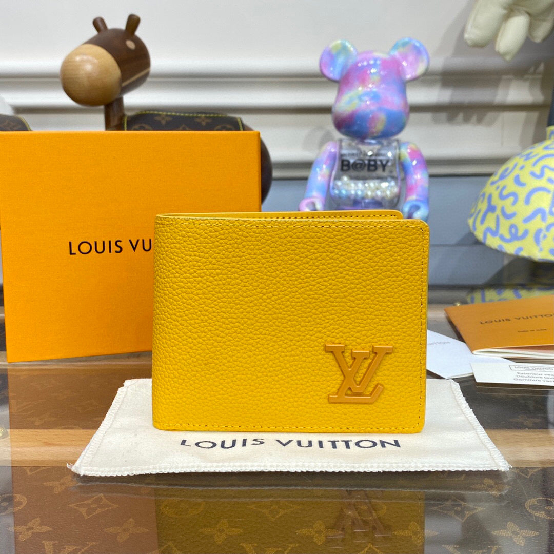 Louis Vuitton Aerogram Multiple Wallet