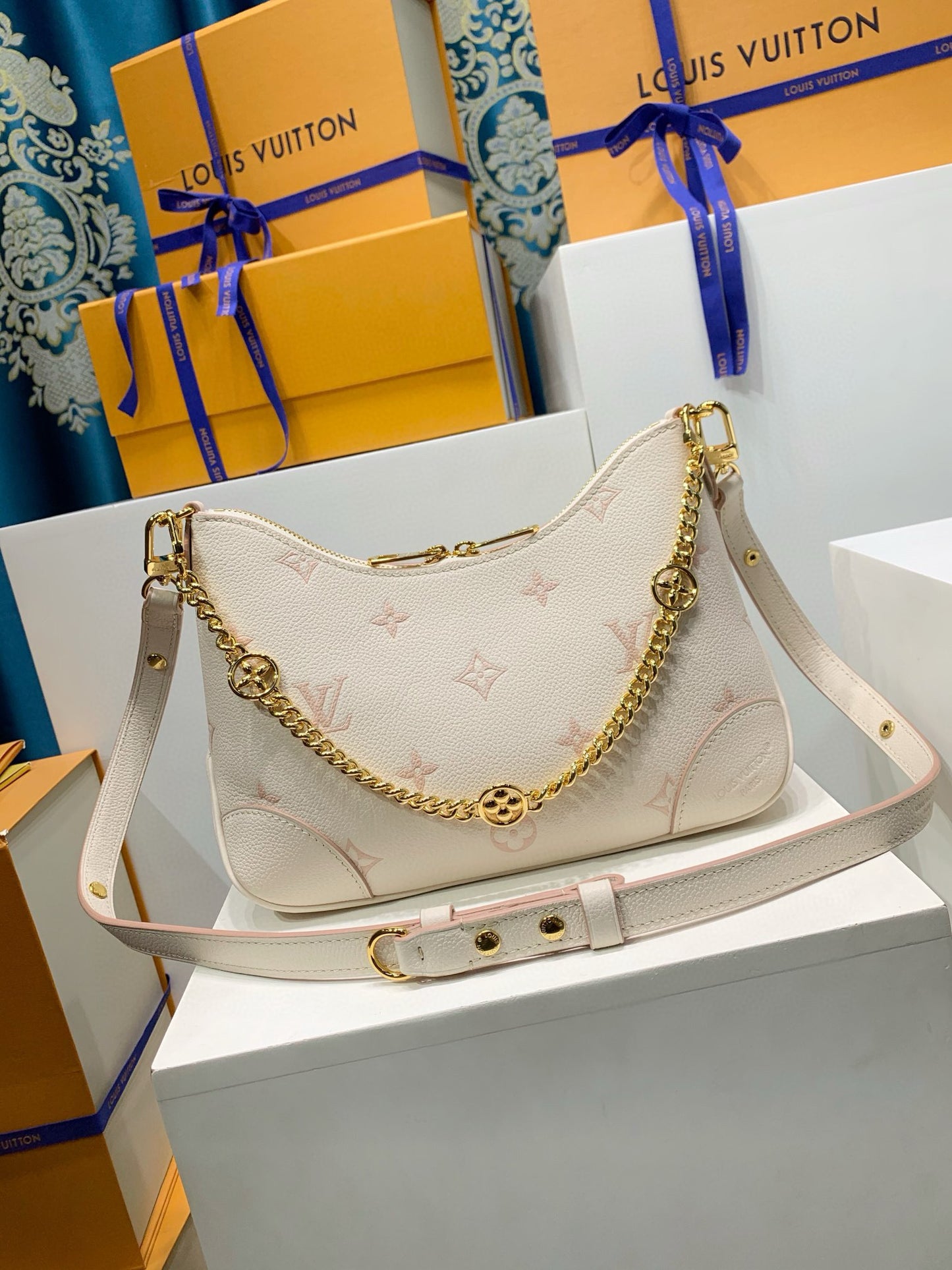 Louis Vuitton New bicolor Boulogne