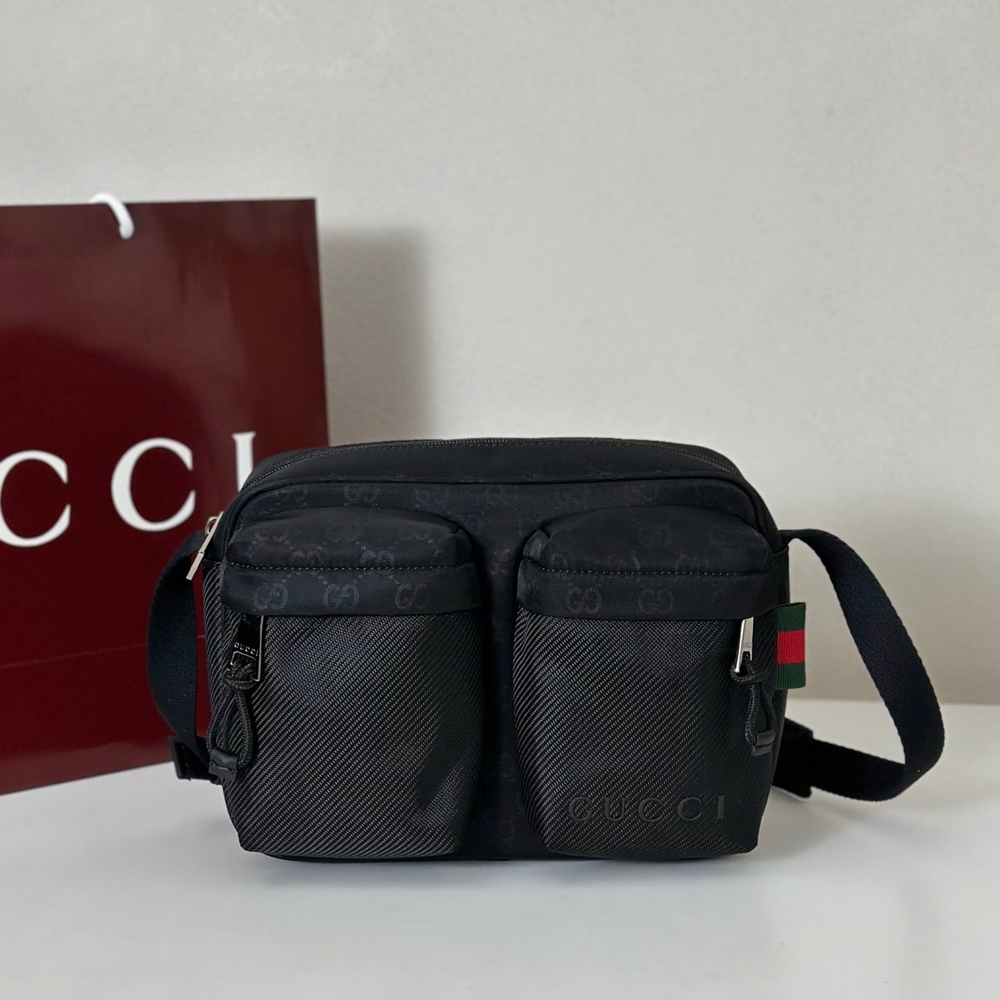 Gucci Nexus small crossbody bag