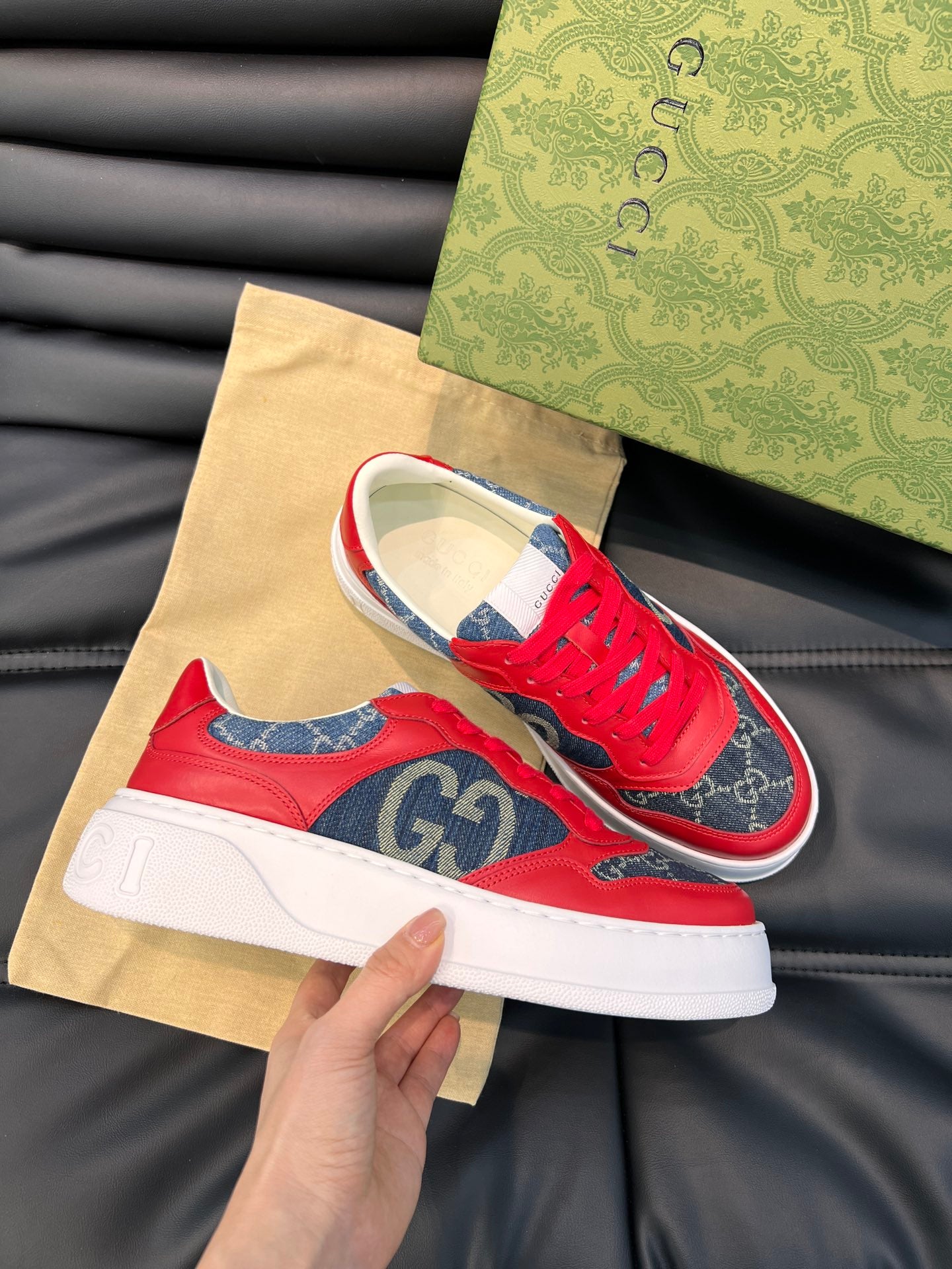 Gucci Sneakers