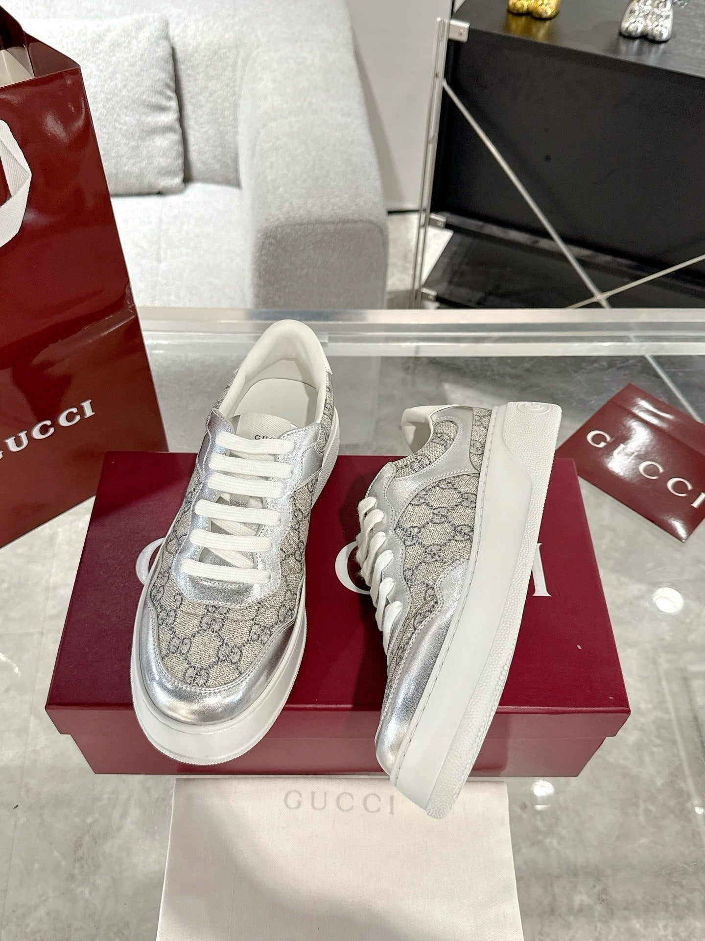Gucci Sneakers