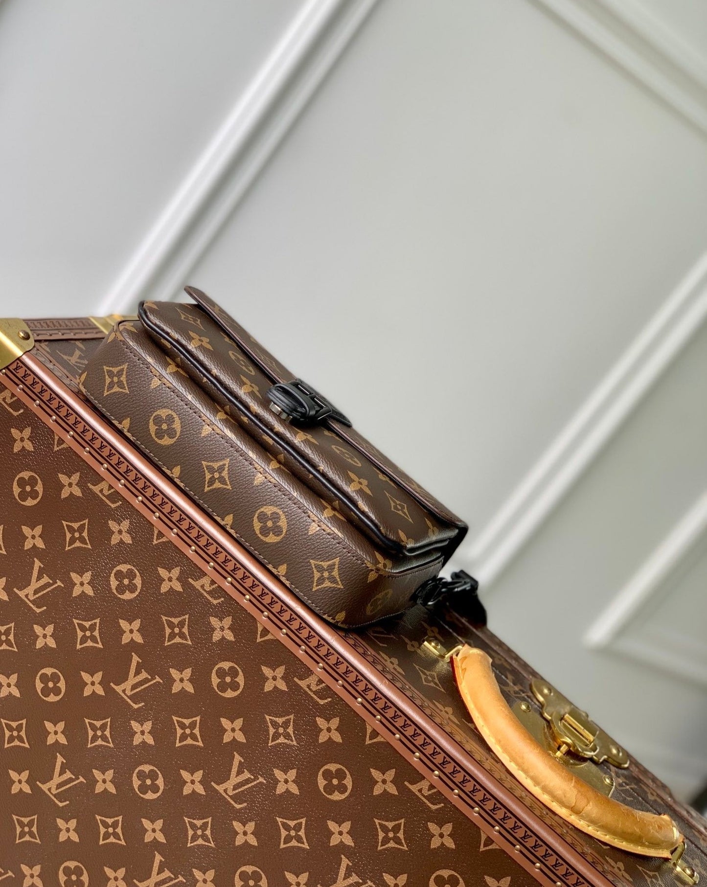 Louis Vuitton Montsouris Monogram Eclipse