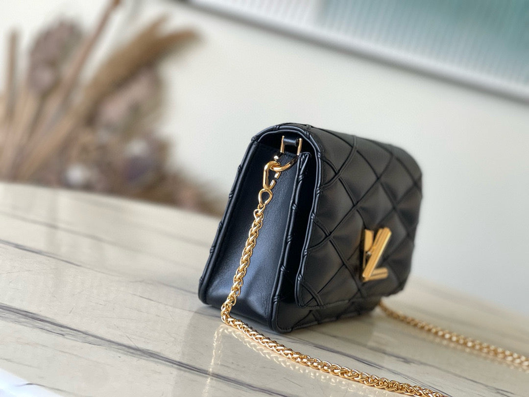 Louis Vuitton Wallet On Chain GO-14