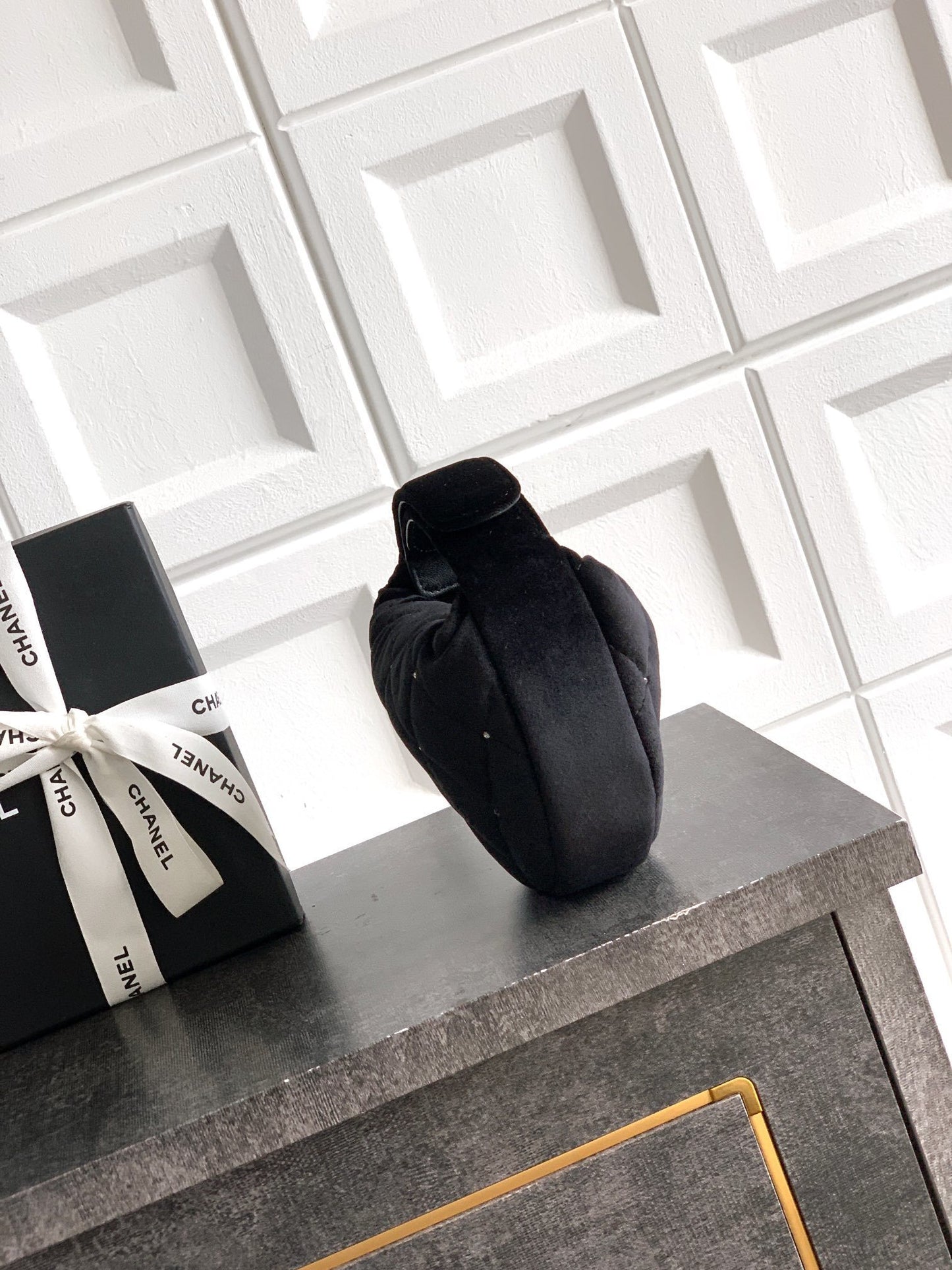 Chanel velvet strass pouch