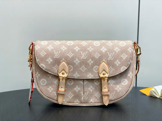 Louis Vuitton Escape